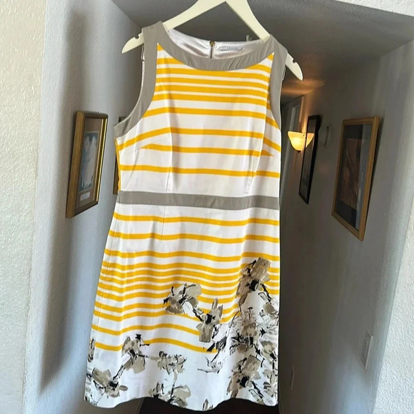 Tahari dress size 12 EUC - Picture 1 of 7